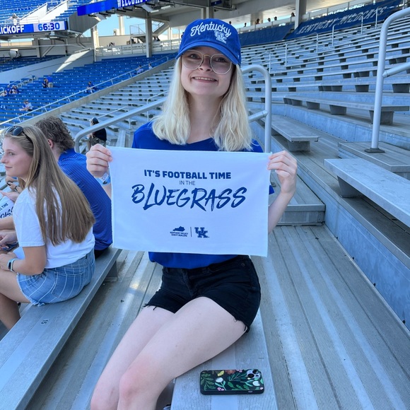 Meet The Posher - Picture 11 of 12